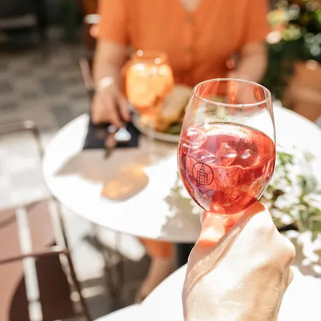 ソロ ソコス トルニ ホテル