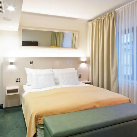 ソロ ソコス トルニ